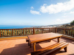 Nature meets luxury in Nice Apartment near Tenerife Coastline